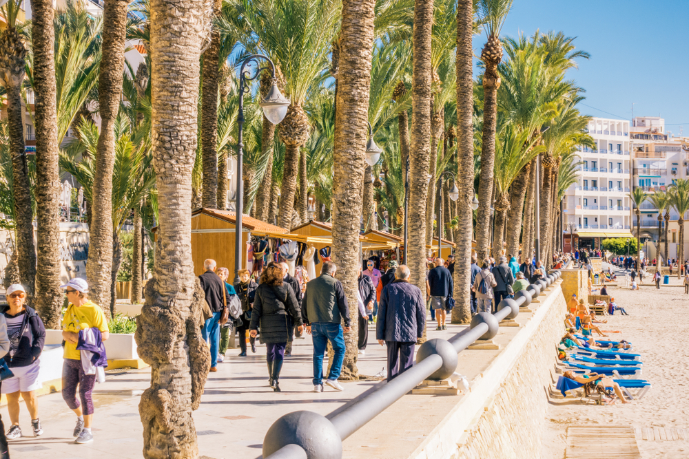 Paseo de Benidorm con Ocio Hoteles