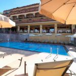 Jim Kerr es el dueño del Hotel Villa Angela